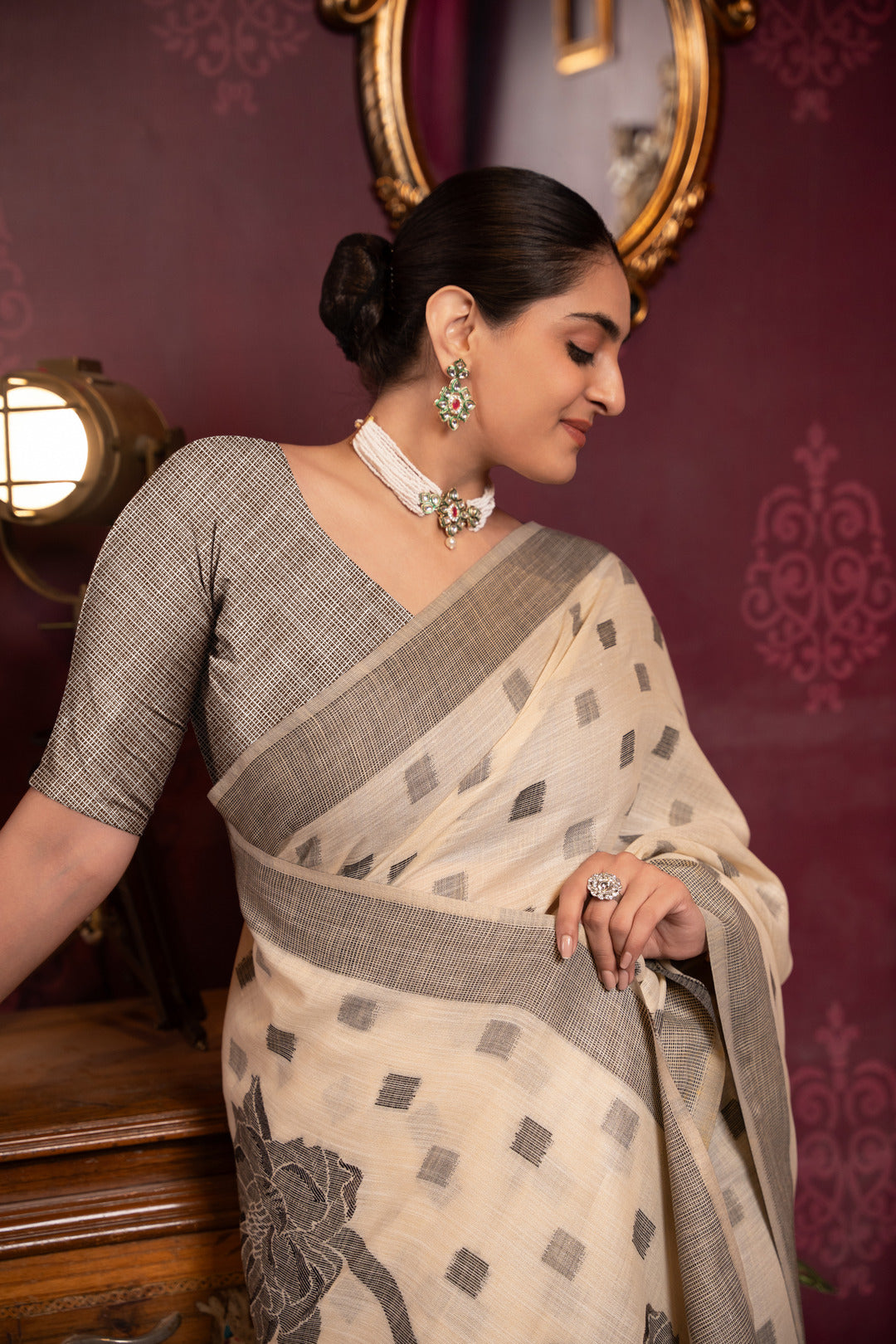 Dhiyona GR Women's Maitri Cream Linen Woven Saree