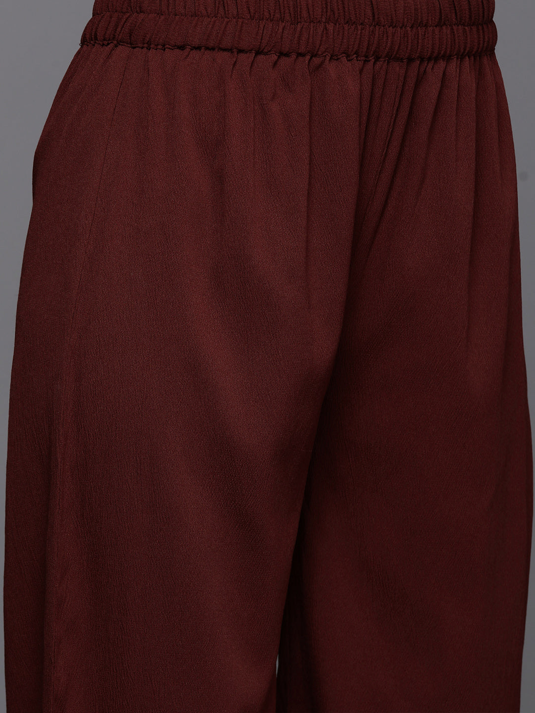 Dhiyona VR Women's Maroon V Neck Kurta Set