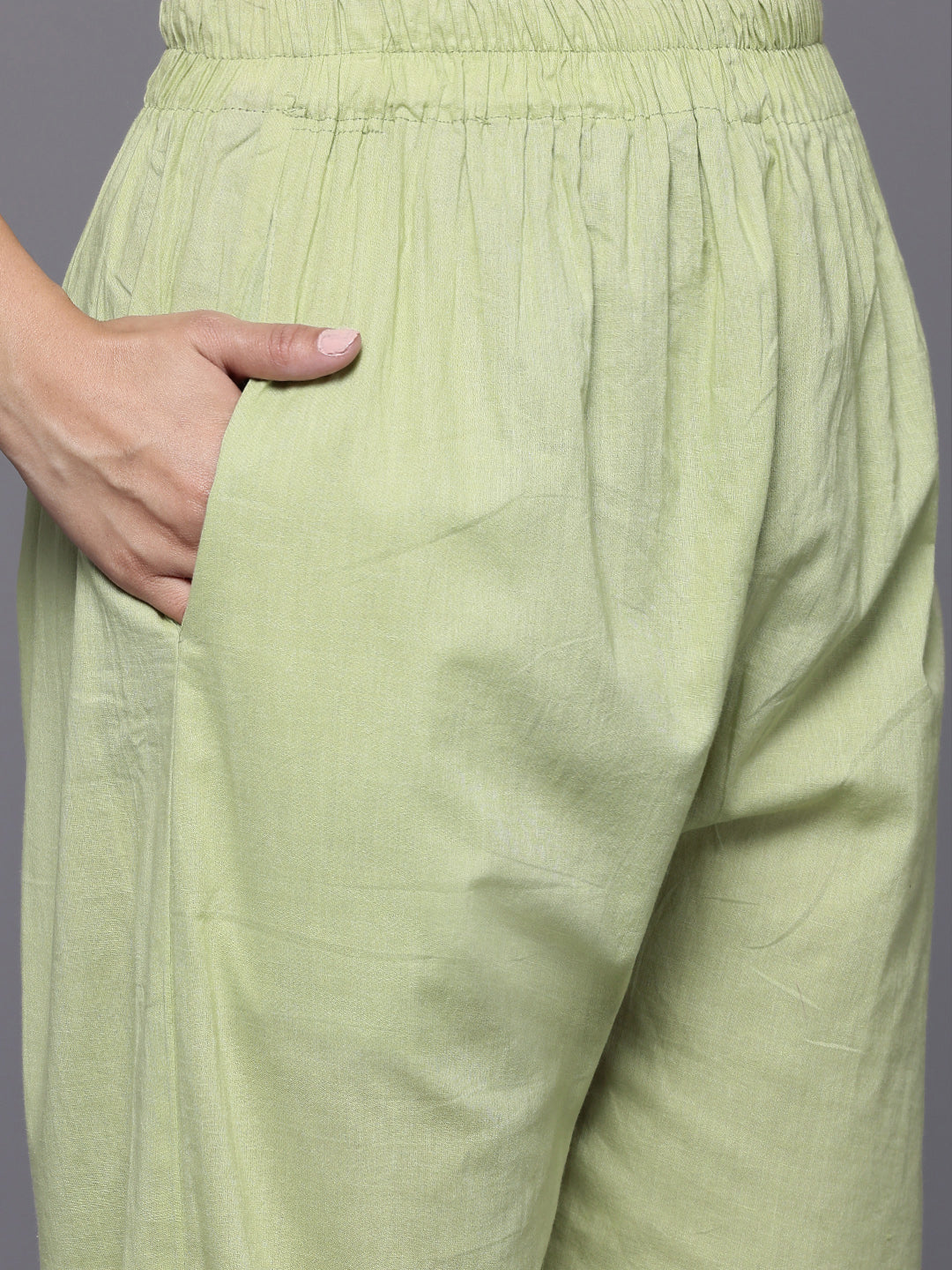 Dhiyona VR Women's Sea Green Round Neck Heavy Thread Embroidered Kurta With Bottom & Dupatta