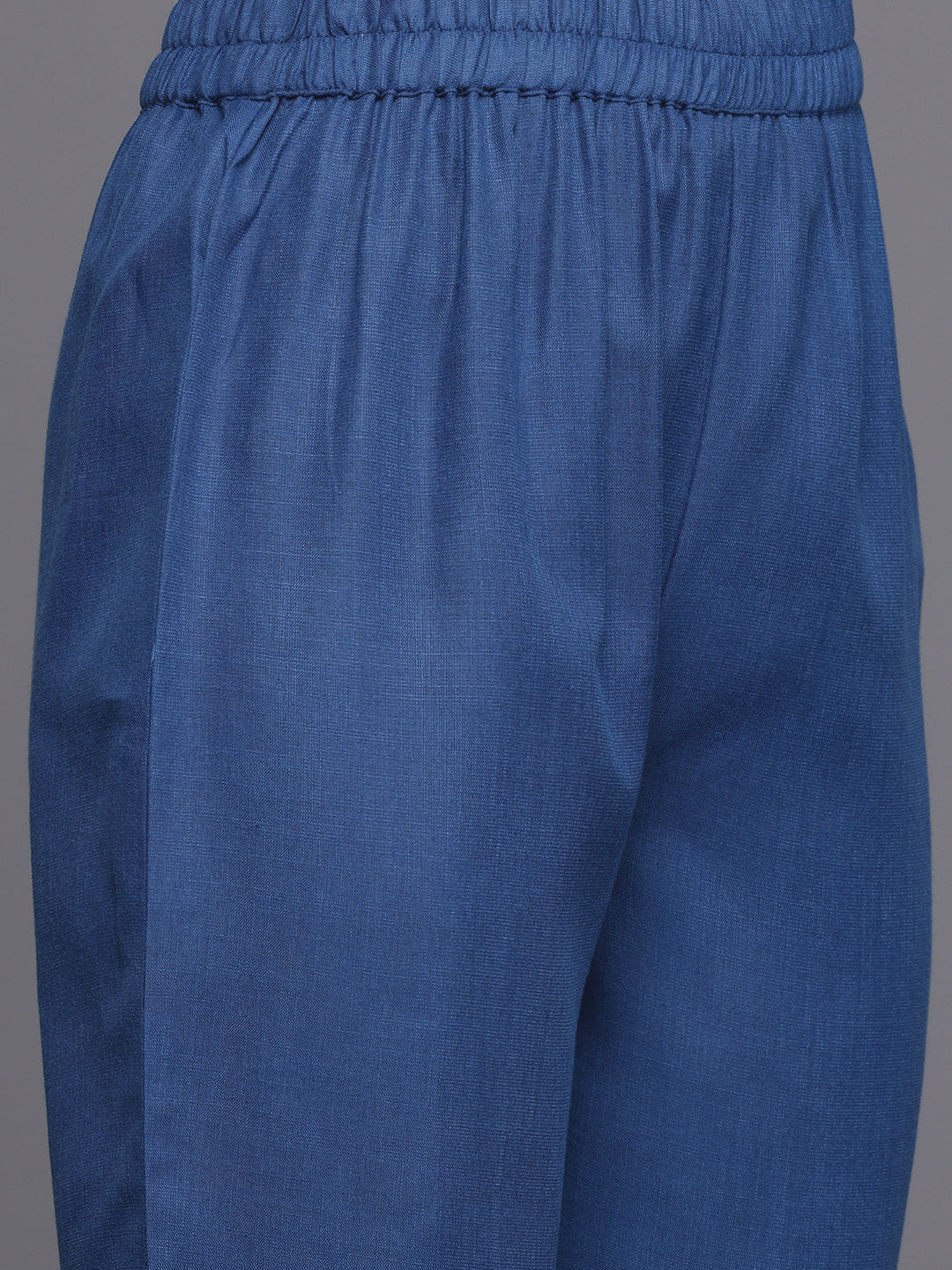 Dhiyona VR Women's Blue Solid A-Line Kurta Paired With Tonal Bottom