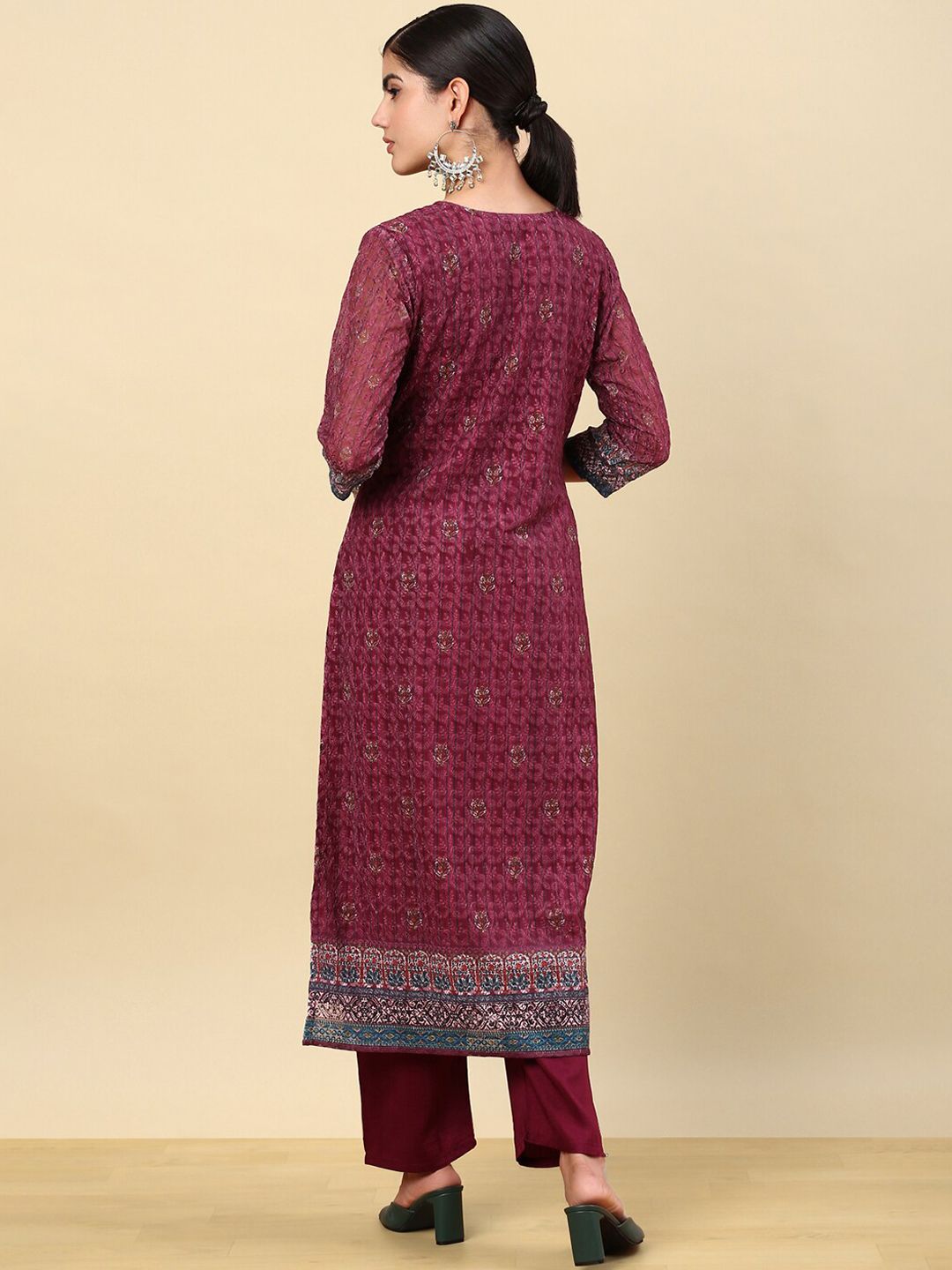 Dhiyona SO Women's Ethnic Motifs Embroidered Thread Work Straight Kurta with Trousers