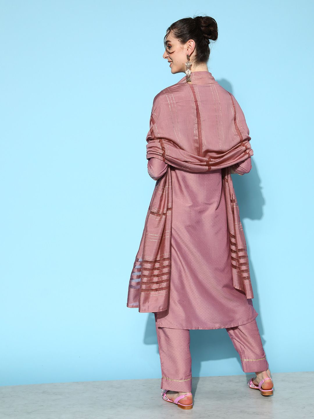 Dhiyona VA Women's Mauve Embroidered Kurta With Trousers & Dupatta