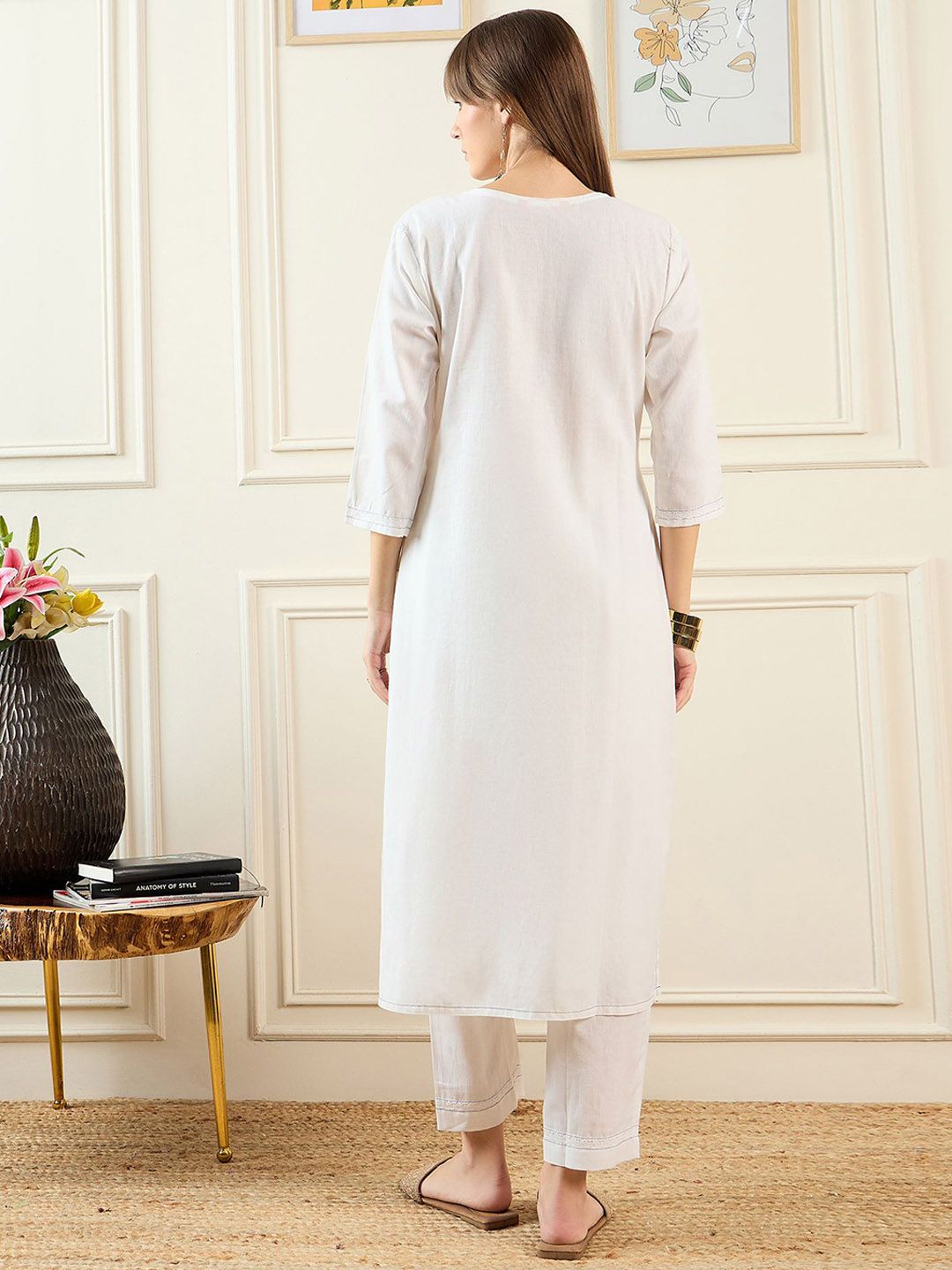 Dhiyona IE Women White Kurta Sets