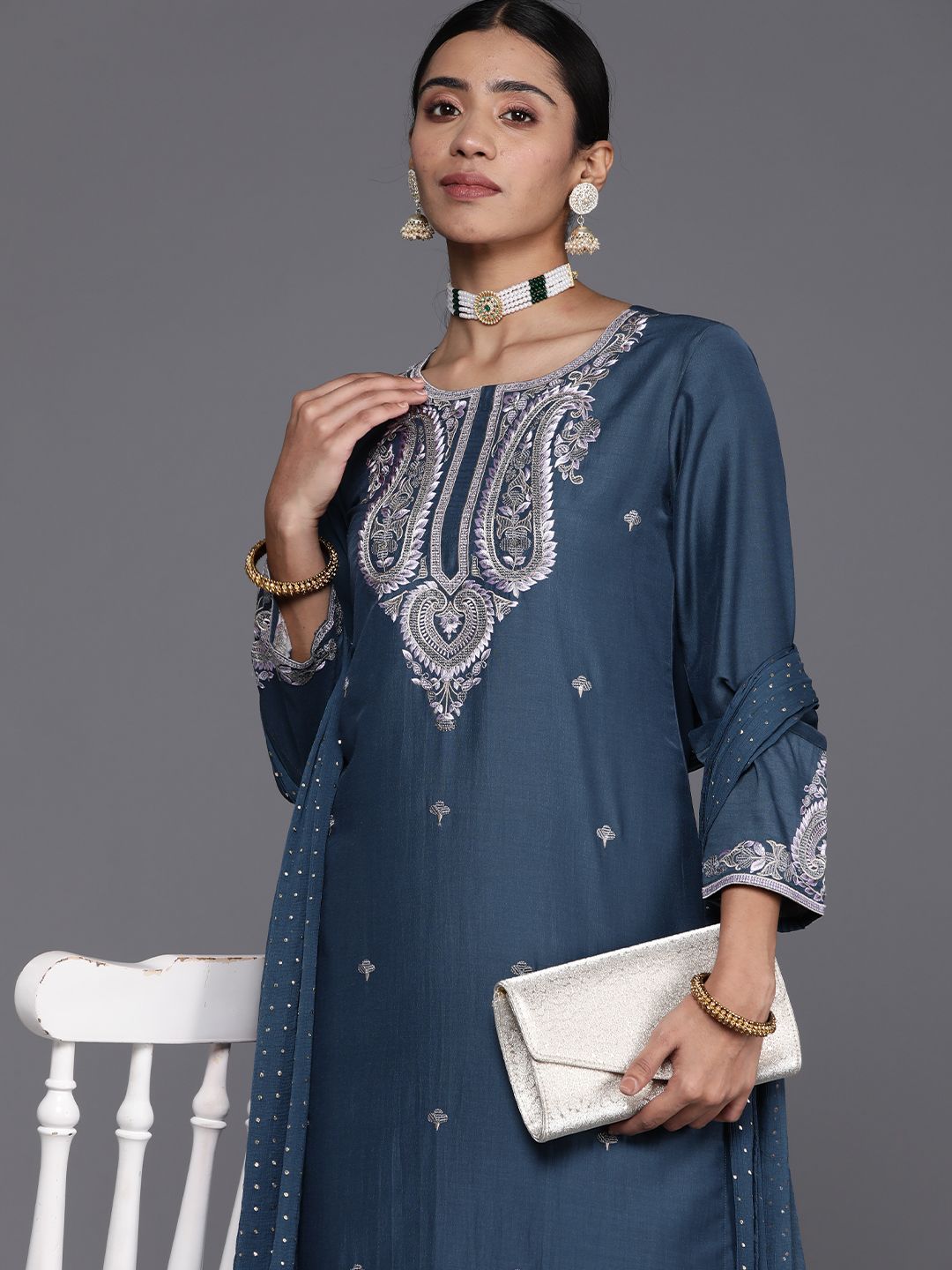 Dhiyona VA Women'sEthnic Motifs Embroidered Regular Sequinned Kurta with Trousers & With Dupatta