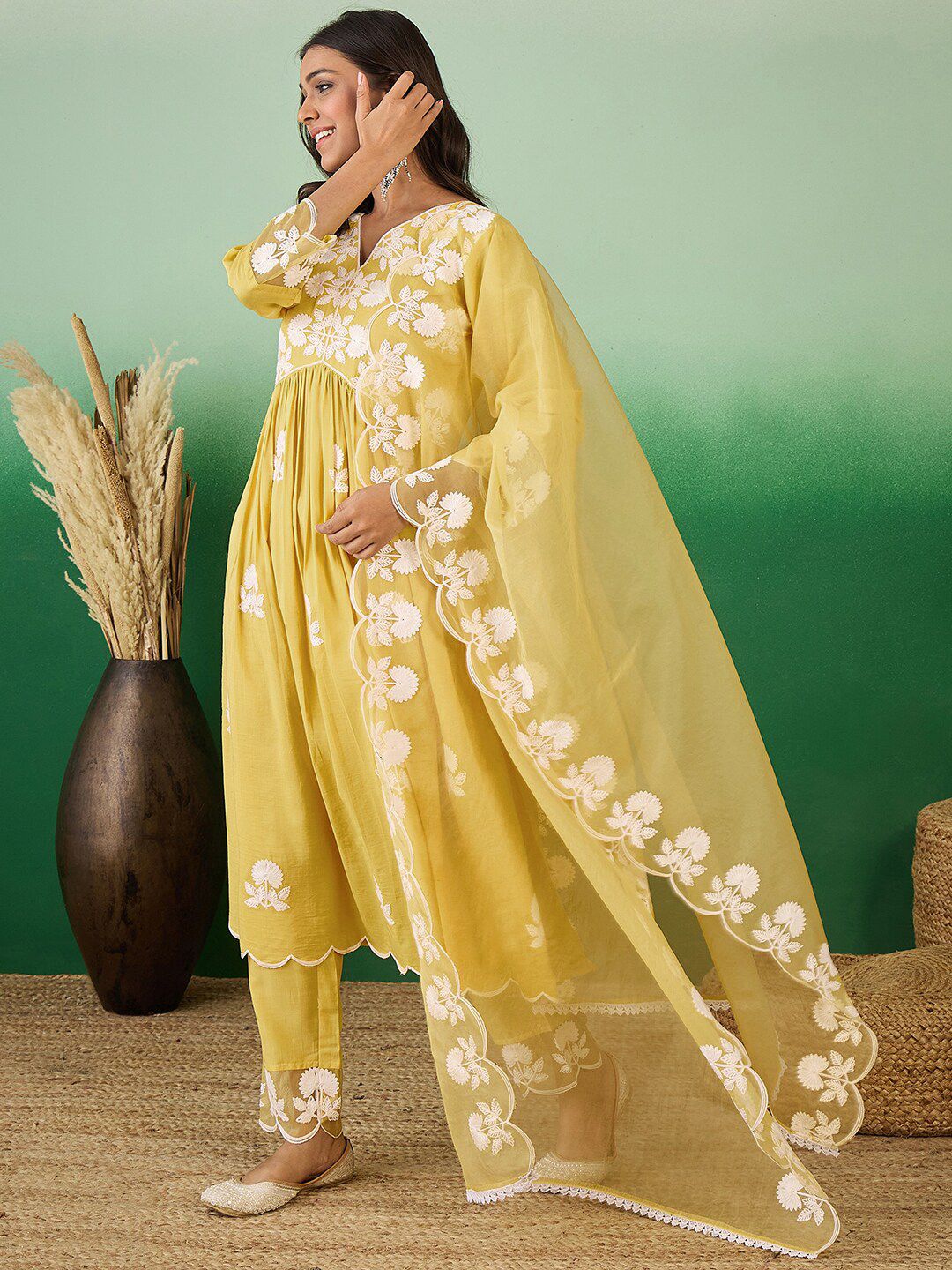 Dhiyona SN Women's Floral Embroidered V-Neck A-Line Kurta With Trouser & Dupatta