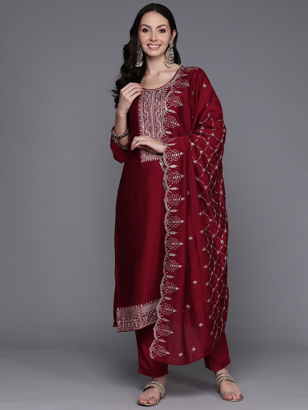Dhiyona IE Women Yoke Design Regular Thread Work Kurta with Trousers & With Dupatta