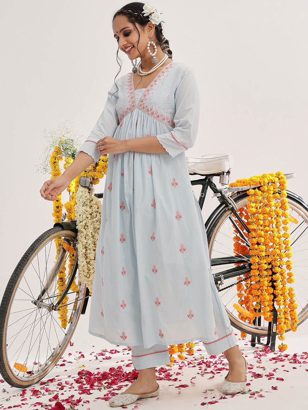 Dhiyona VA Women'sFloral Embroidered Empire Sequinned Pure Cotton Kurta & Trousers With Dupatta