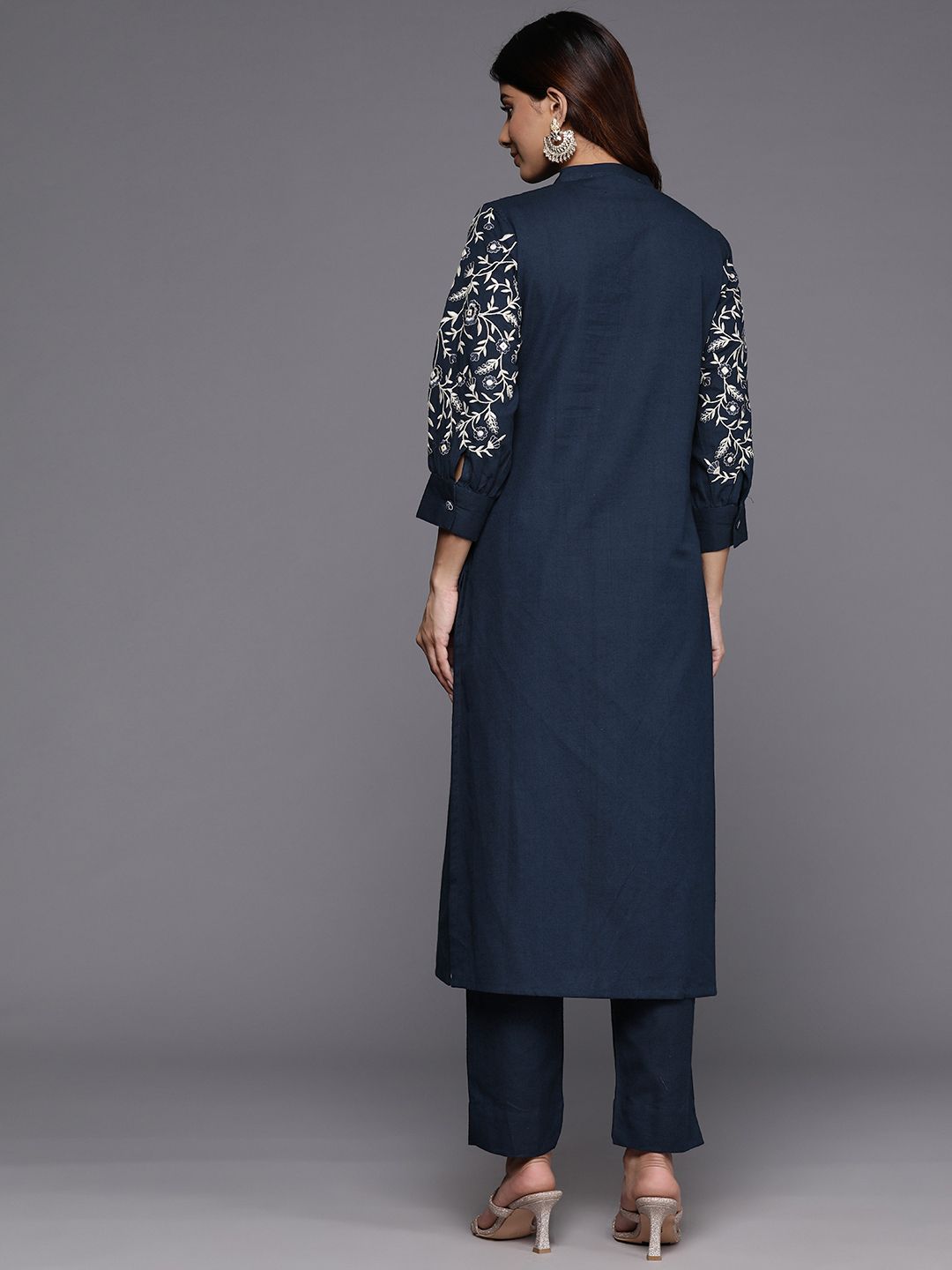 Dhiyona VA Women's Floral Embroidered Regular Thread Work Kurta with Trousers
