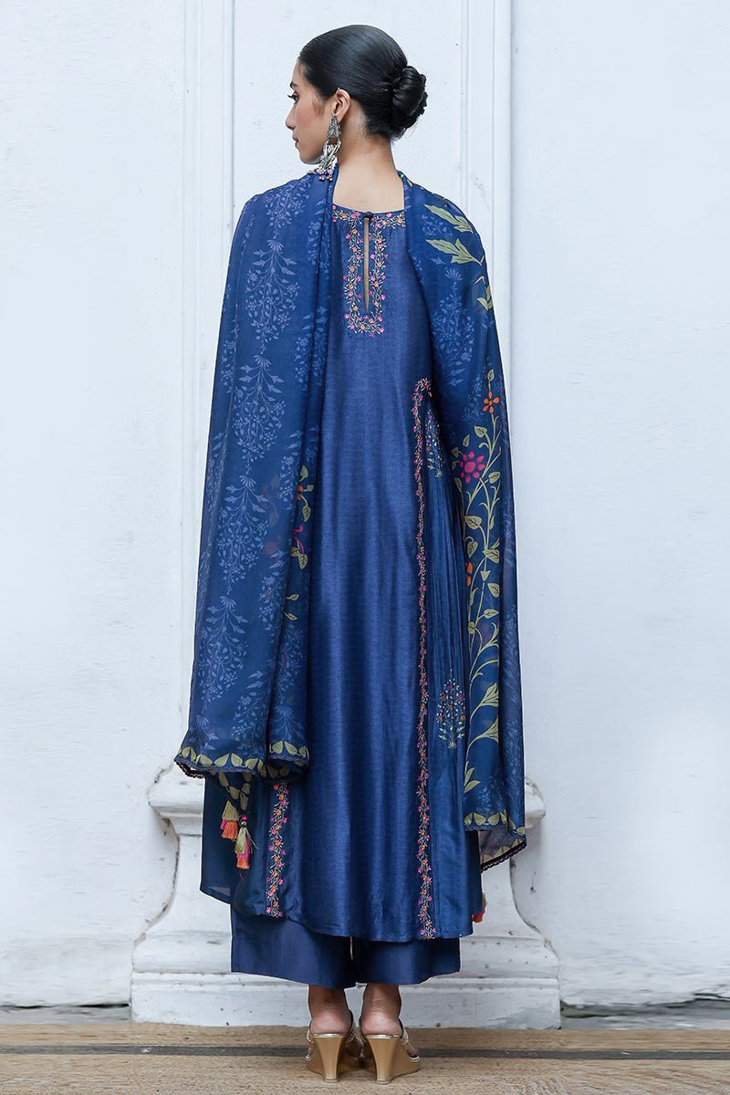 Women's Blue Raw Silk Salwar Suit With Organza Dupatta