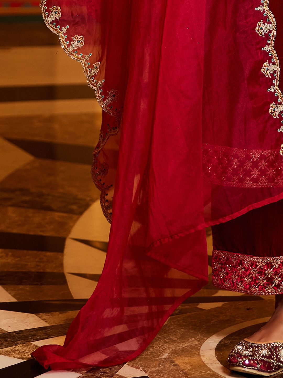 Dhiyona IE Women Ethnic Motifs Embroidered Regular Velvet Kurta with Trousers & With Dupatta