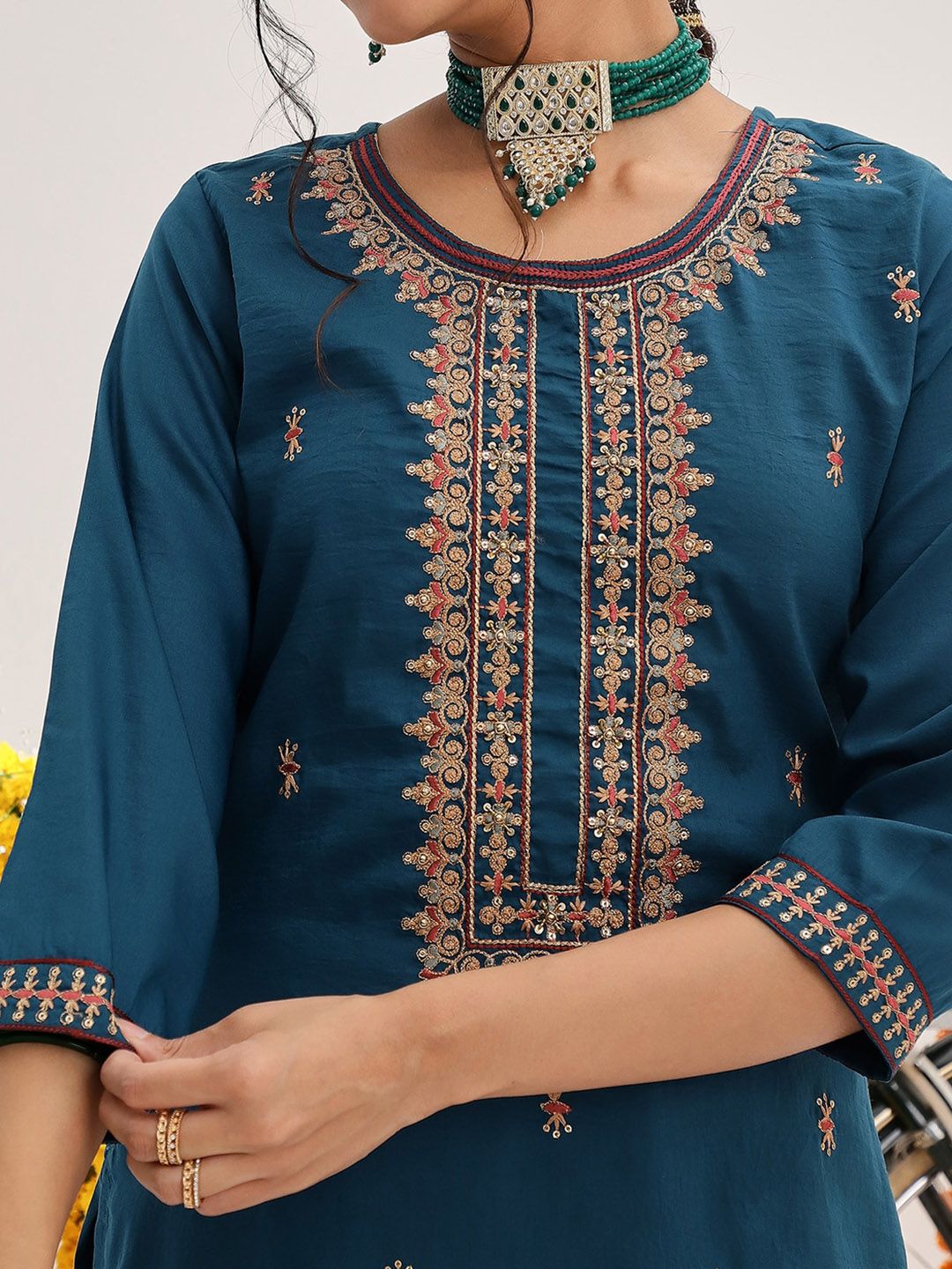 Dhiyona VA Women'sEthnic Motifs Embroidered Thread Work Kurta & Sharara With Dupatta