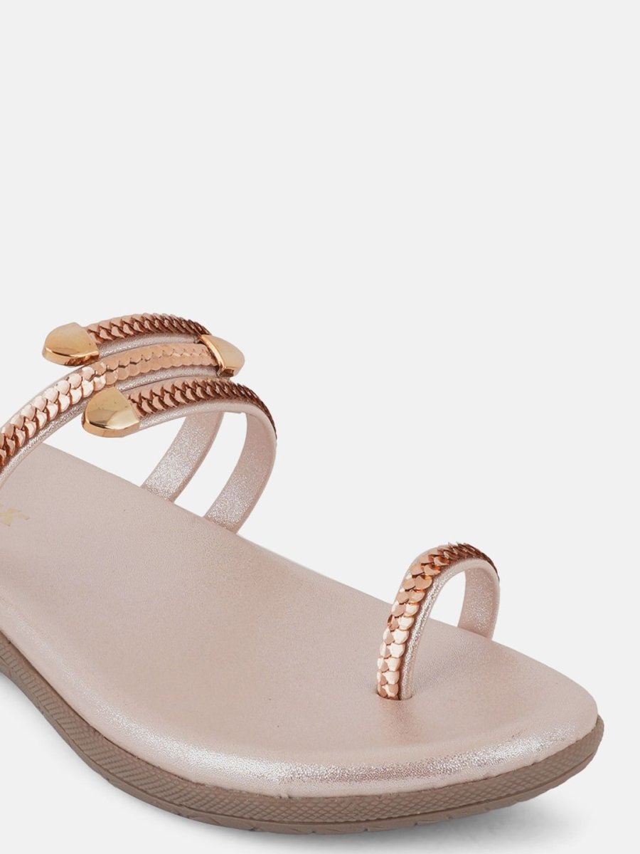 Dhiyona AK Embellished One Toe Flats