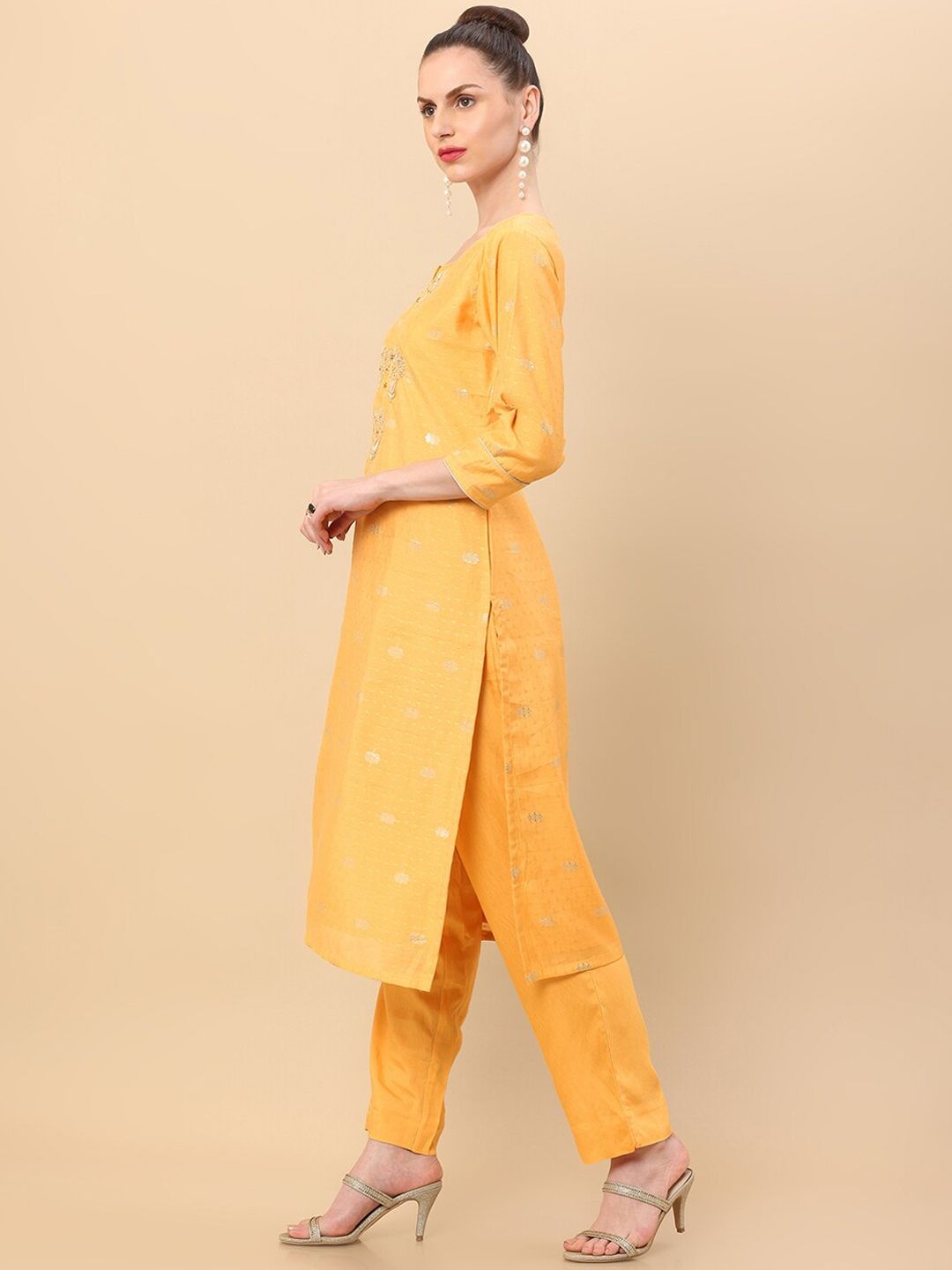Dhiyona SO Women's Women Yellow Floral Embroidered Thread Work Chanderi Silk Kurta with Trousers