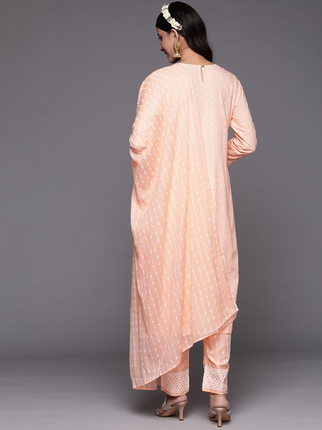 Women Peach-Coloured Floral Printed Liva Kurta with Trousers & With Dupatta