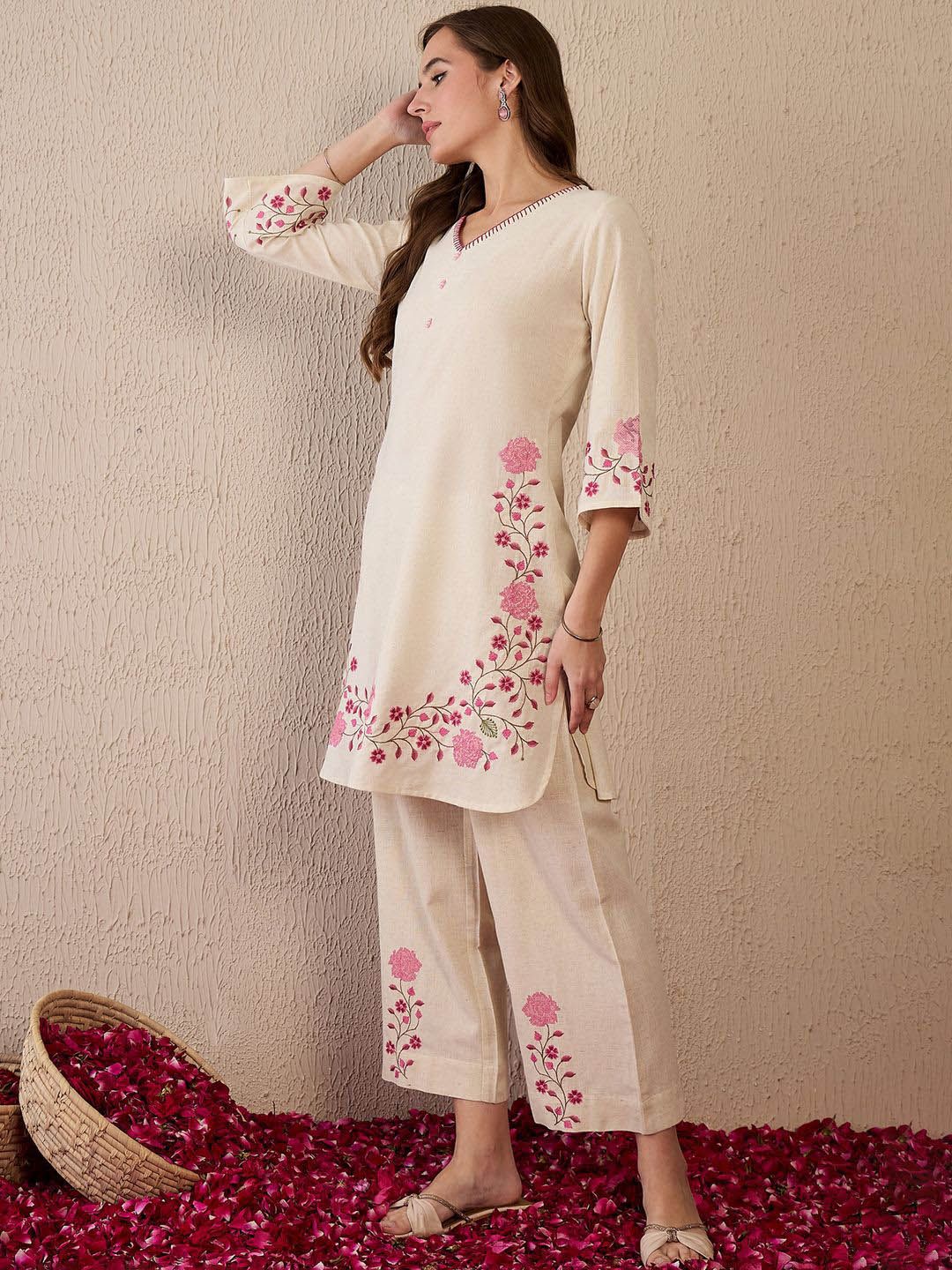 Dhiyona IE Women Floral Embroidered Regular Thread Work Pure Cotton Kurta with Palazzos