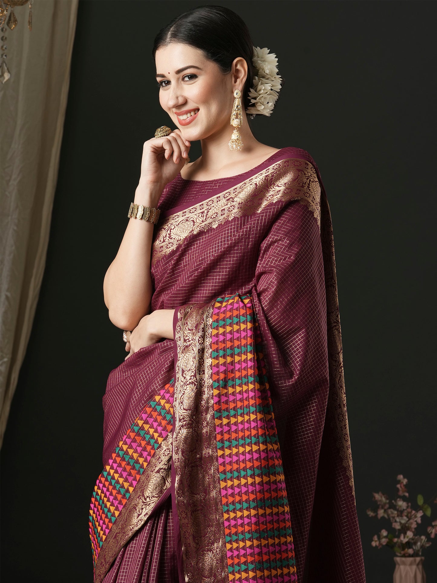 Women's Silk Blend Magenta Woven Design Designer Saree With Blouse Piece