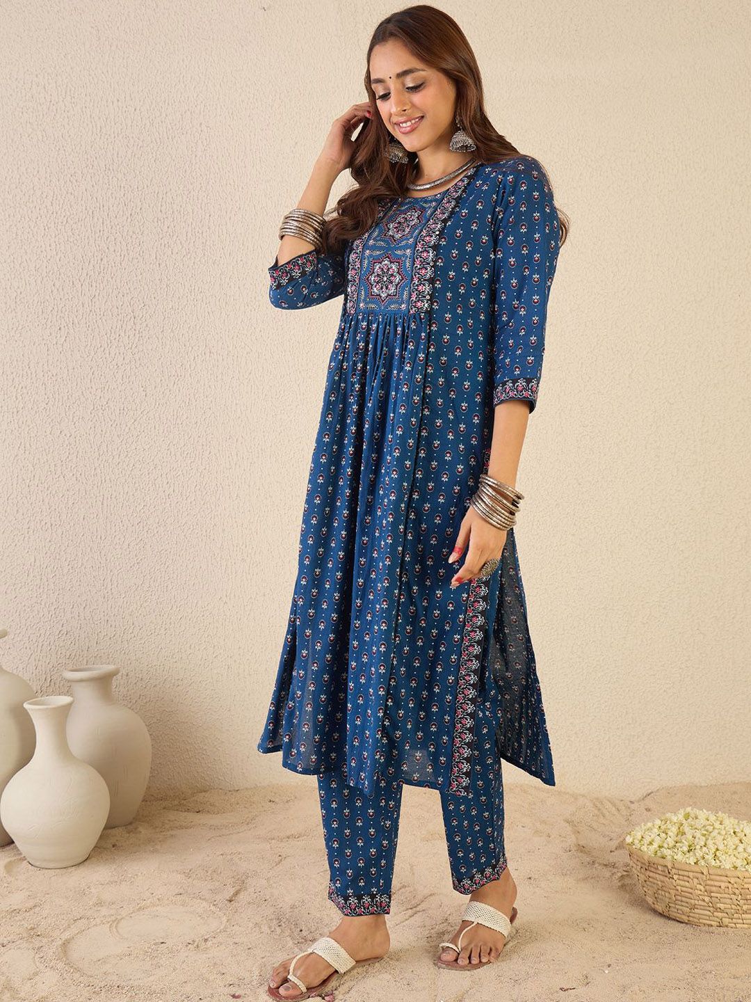 Dhiyona IE Women Ethnic Motifs Printed Panelled Pure Cotton Kurta with Trousers