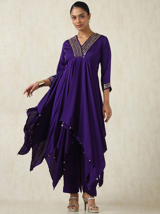 Dhiyona SO Women's Geometric Yoke Design V Neck Sequinned Empire Kurta With Trousers