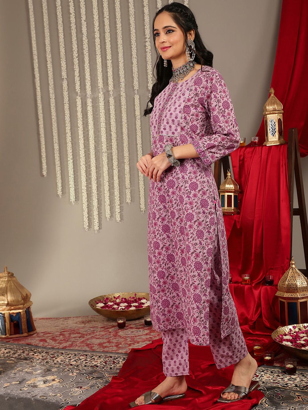 Dhiyona VA Women'sFloral Printed Regular Gotta Patti Pure Cotton Kurta With Trousers & Dupatta