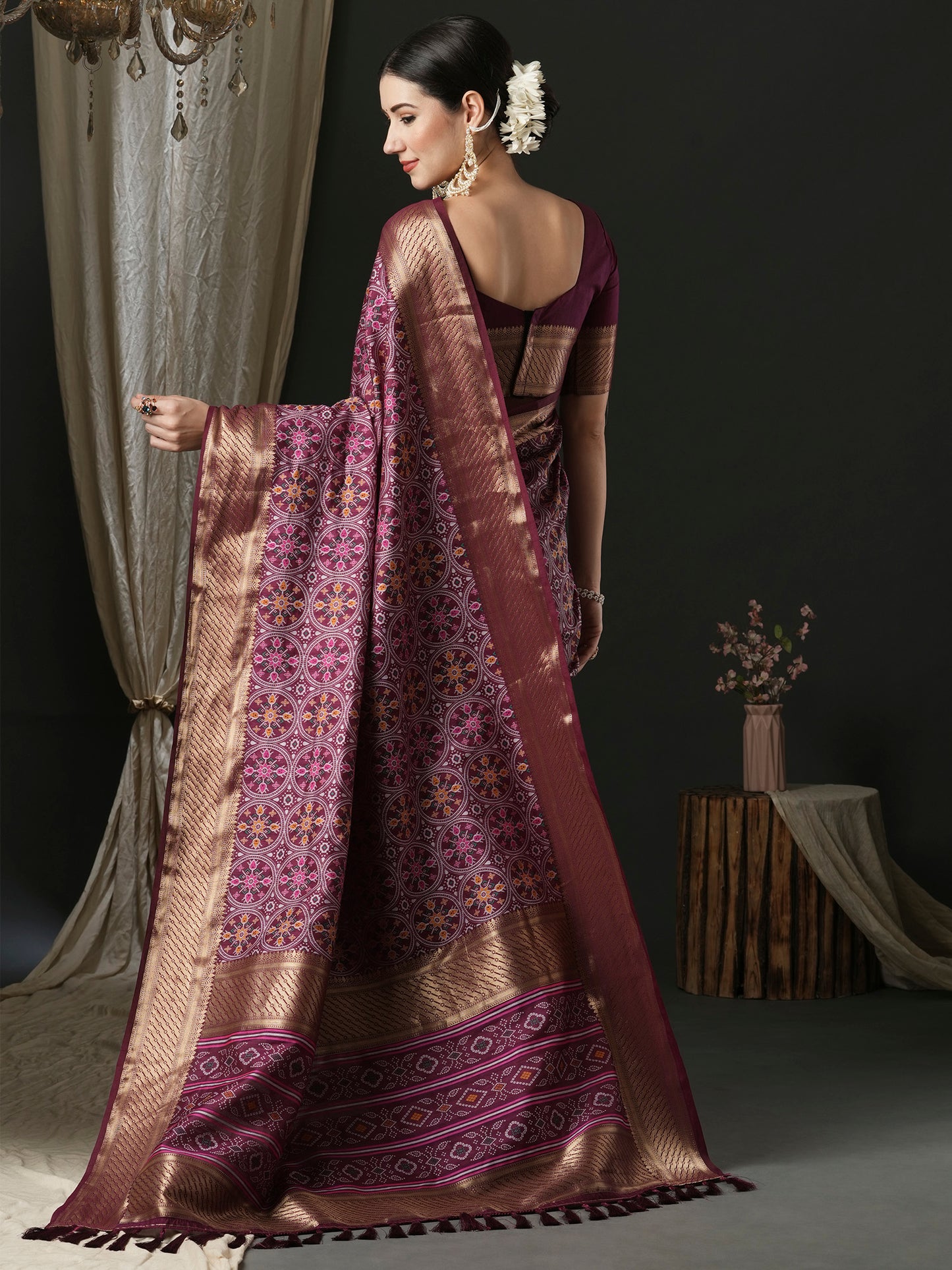 Women's Silk Blend Purple Woven Design Designer Saree With Blouse Piece