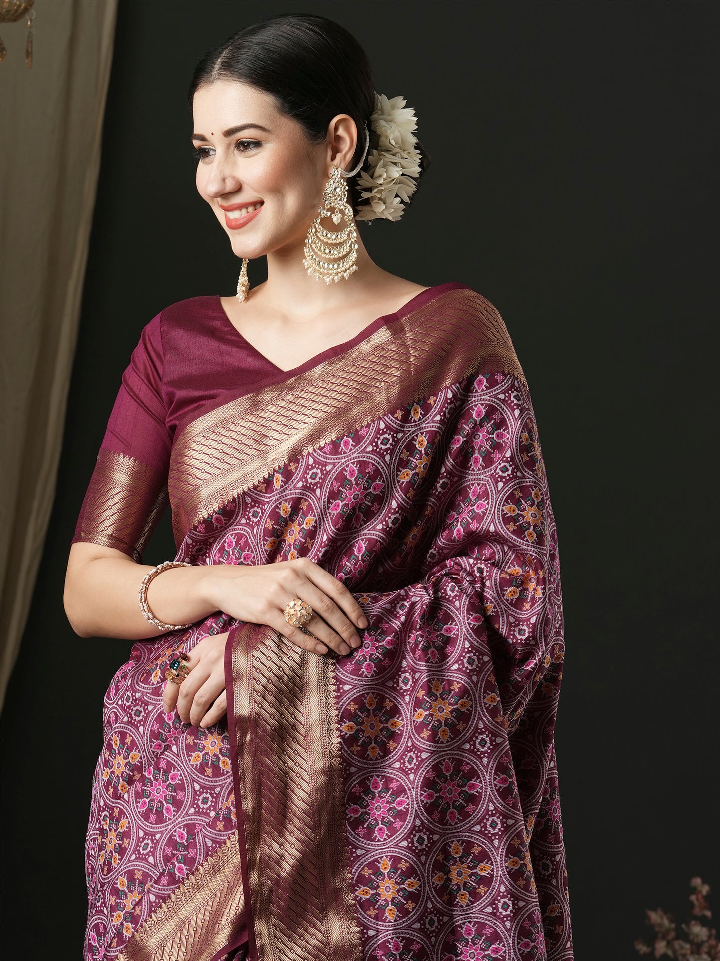 Women's Silk Blend Purple Woven Design Designer Saree With Blouse Piece
