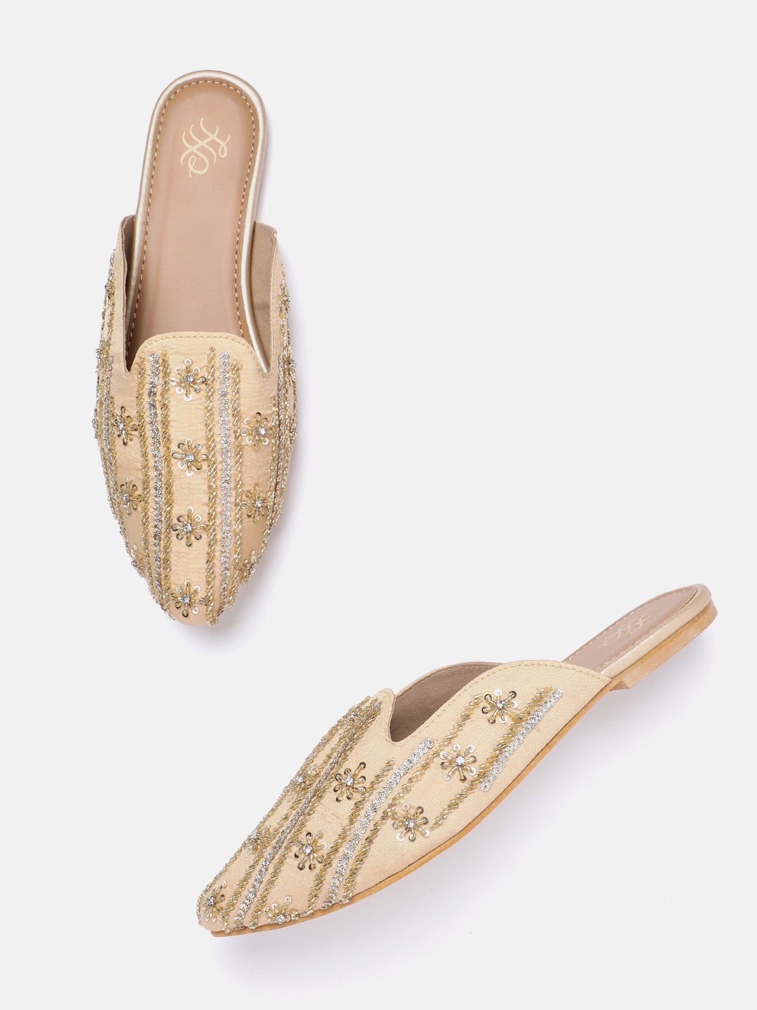 Dhiyona HOP Women Embroidered Ethnic Mules