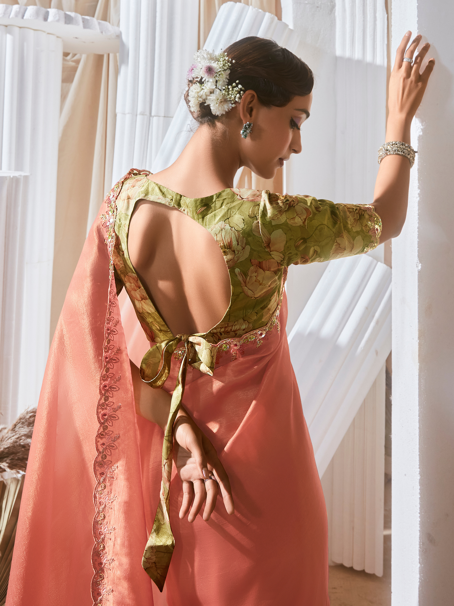 Dhiyona KM Women Peach Saree: Effortless Elegance For Every Occasion
