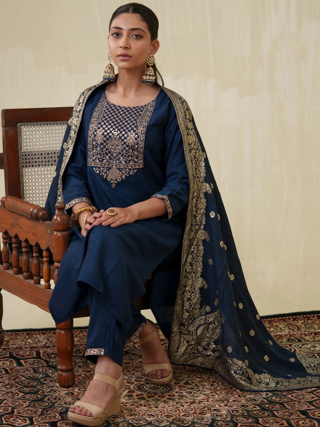 Dhiyona OD Ethnic Motifs Yoke Design Sequinned Kurta With Trousers & Dupatta