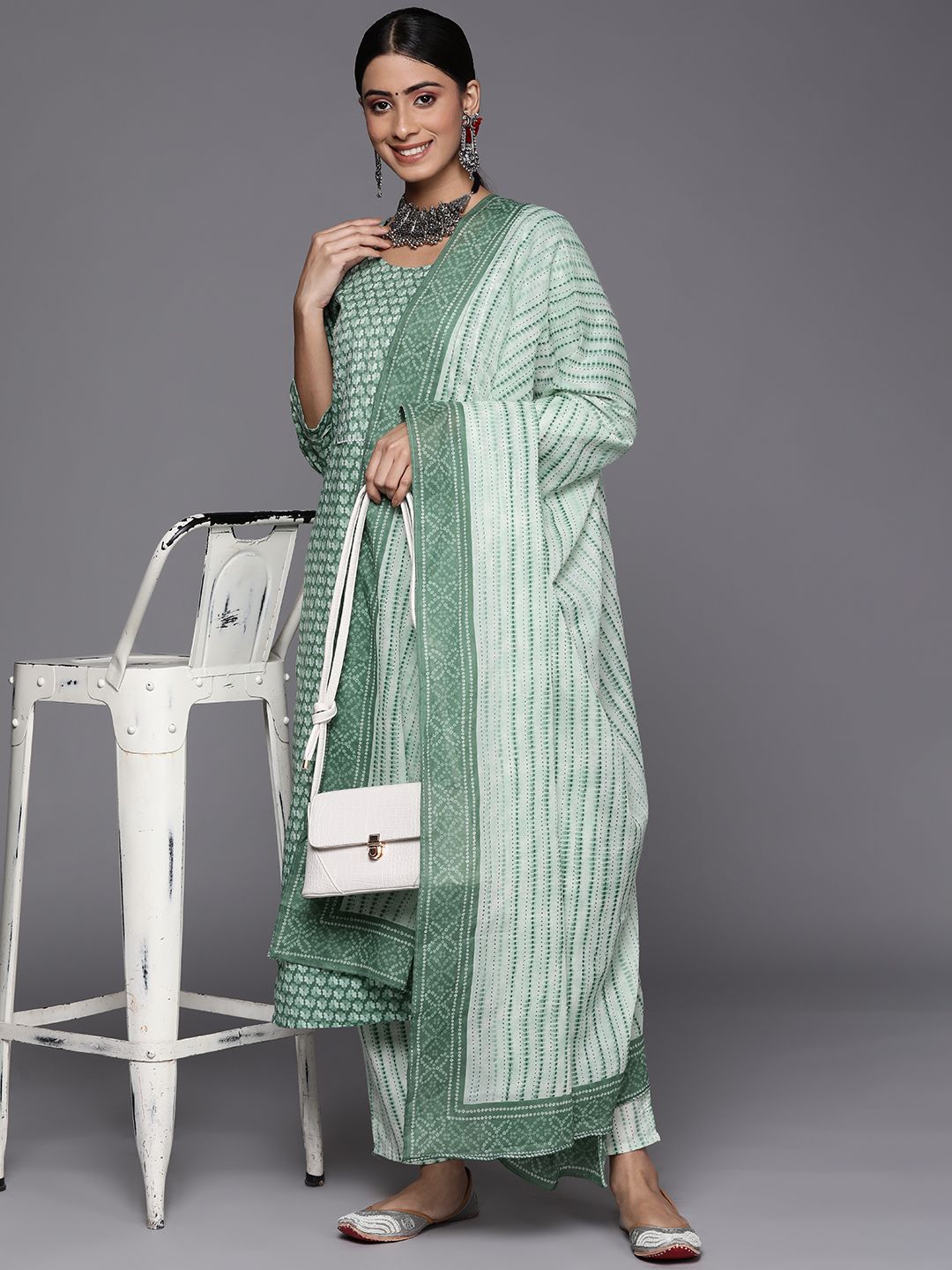 Dhiyona VA Women's Green Floral Printed Pure Cotton Kurta with Trousers & With Dupatta