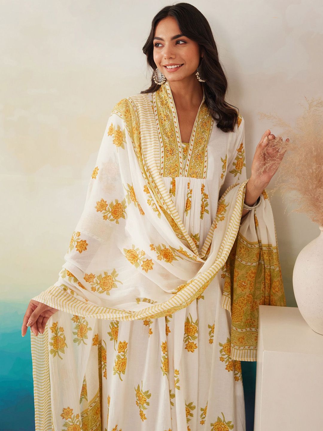 Dhiyona IE Women Floral Printed Pleated Beads and Stones Pure Cotton Kurta with Trousers & With Dupatta