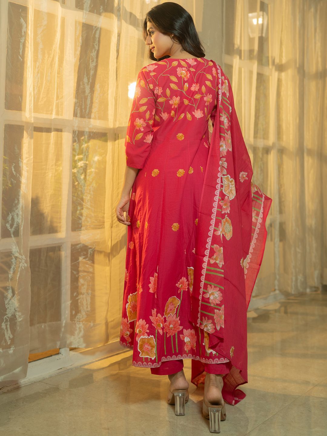 Dhiyona IE Women Floral Printed Cotton Kurta with Pyjama & Dupatta