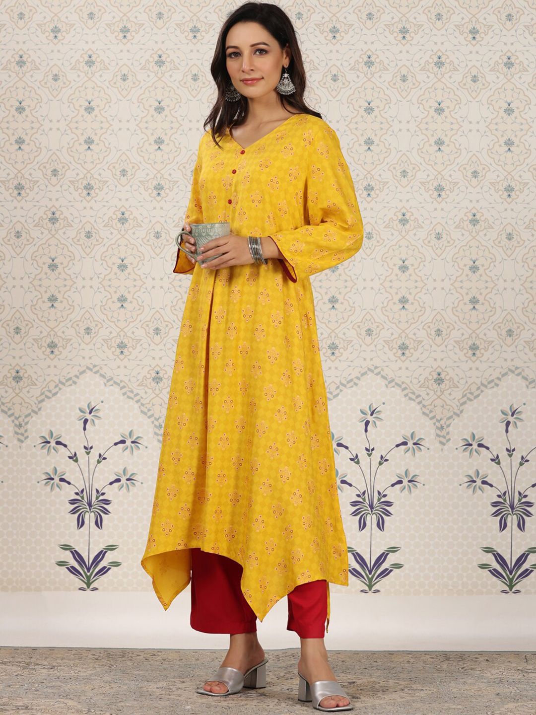 Dhiyona OD Ethnic Motifs Printed V-Neck Asymmetric A-Line Kurta
