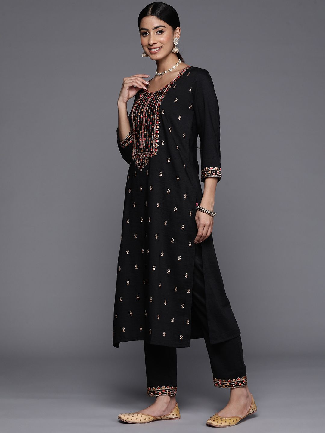 Dhiyona VA Women'sFloral Yoke Design Sequinned Kurta with Trousers & With Dupatta