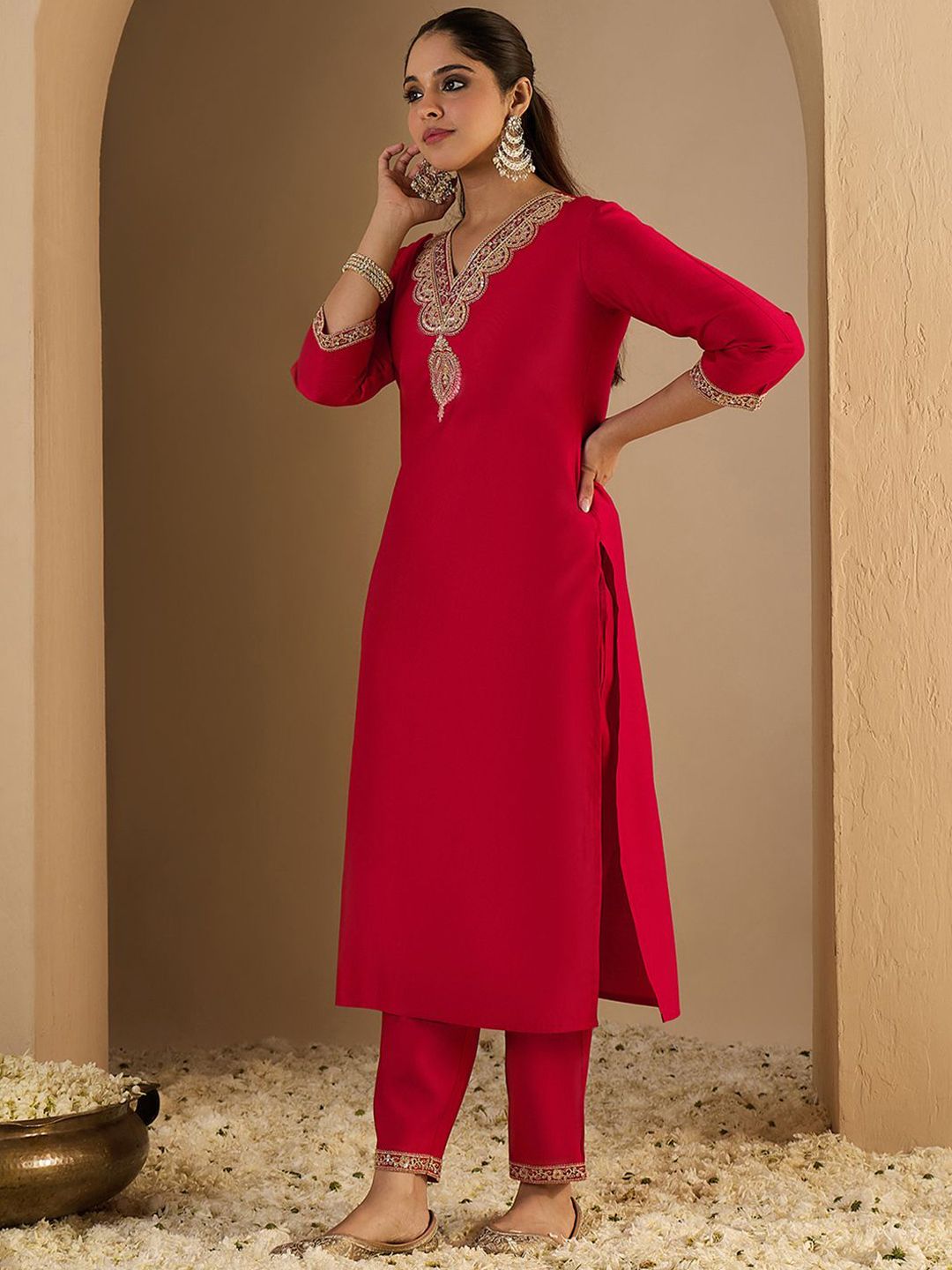 Dhiyona IE Women's Women Ethnic Motifs Embroidered Regular Straight Kurta with Trousers