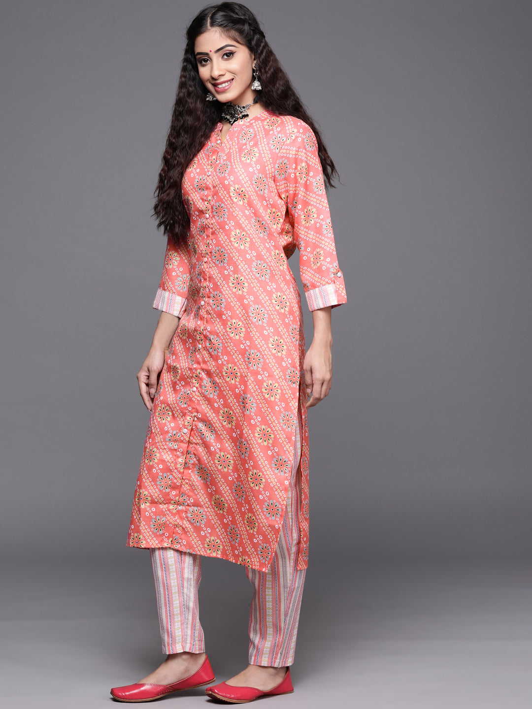 Dhiyona VR Women's Kurta With Button Down Paired With Vertical Strip Printed Pant