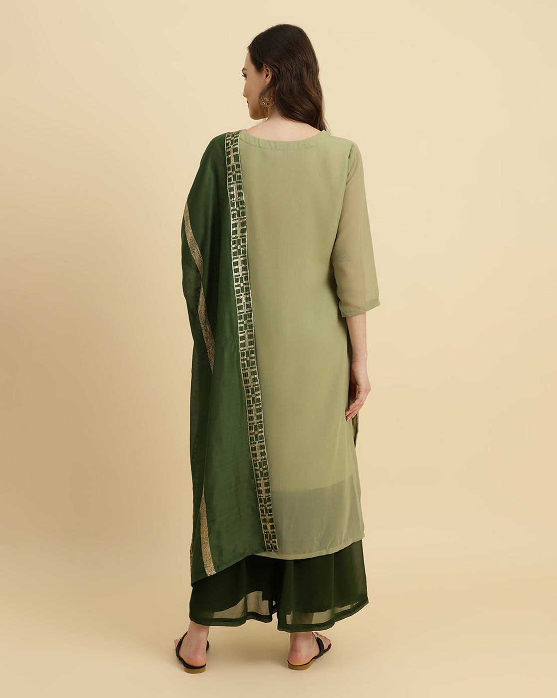 Dhiyona VR Women's Green Sequened Kurta With Sharara And Sequened Ombre Dupatta