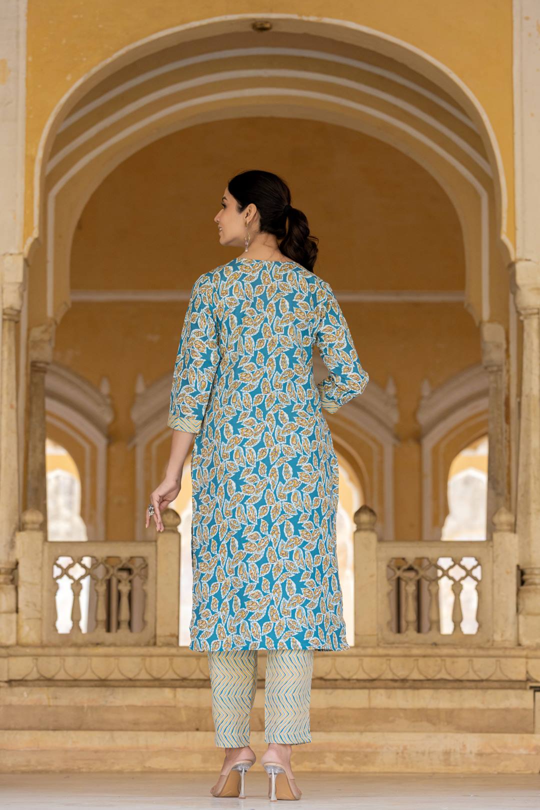 Dhiyona VR Women's Blue Round Neck Floral Printed Embroidered Kurta Paired With Bottom And Dupatta