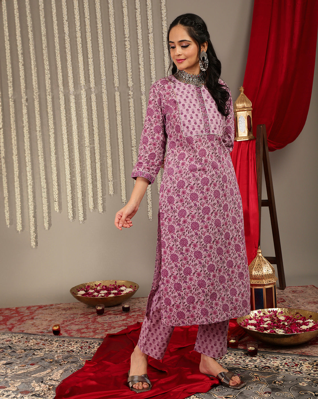 Dhiyona VR Women's Purple Floral Printedstraight Kurta Paired With Tonal Printed Bottom And Dupatta