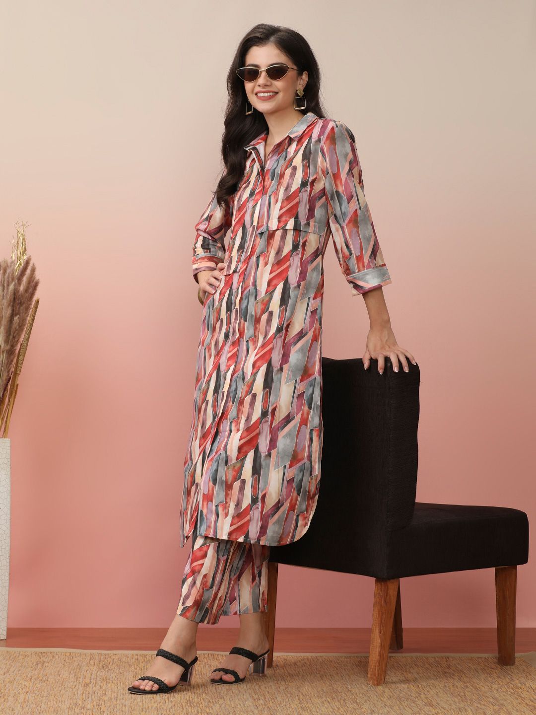 Dhiyona VA Women'sBeige Abstract Printed Shirt Collar Straight Kurta With Trouser