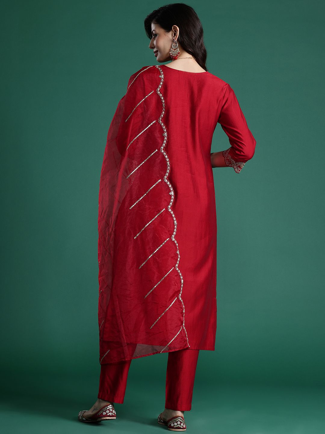 Dhiyona IE Ethnic Motifs Embroidered Sequinned Liva Kurta With Trousers & Dupatta