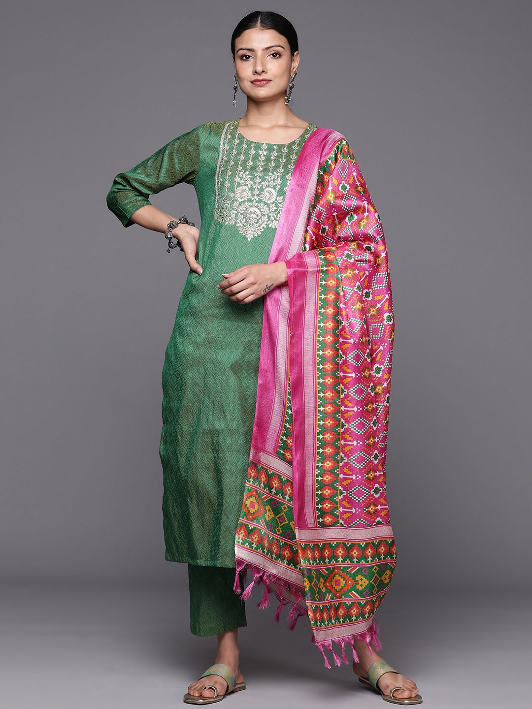 Dhiyona VA Women's Ethnic Motifs Embroidered Kurta with Trousers & With Dupatta