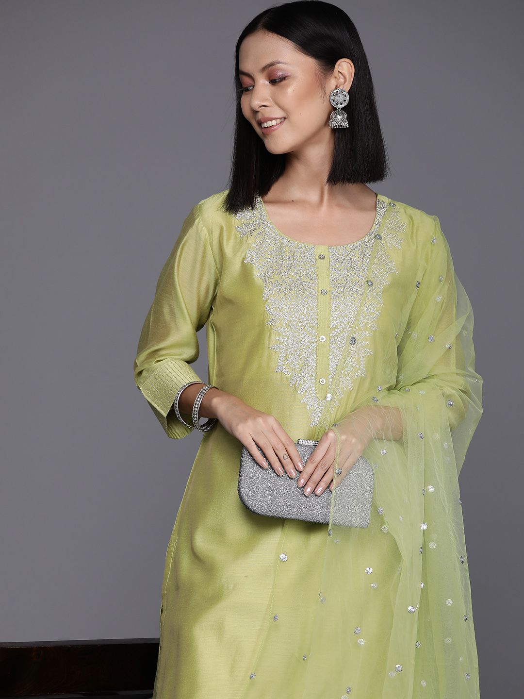 Dhiyona VA Women'sFloral Embroidered Regular Chanderi Silk Kurta with Trousers & Dupatta
