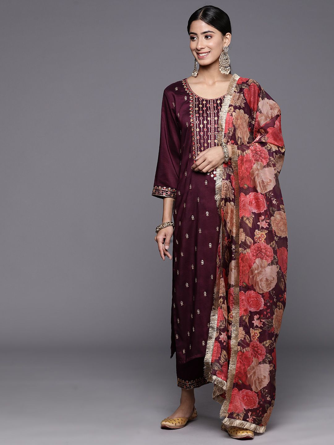 Dhiyona VA Women'sFloral Embroidered Regular Sequinned Kurta with Trousers & With Dupatta