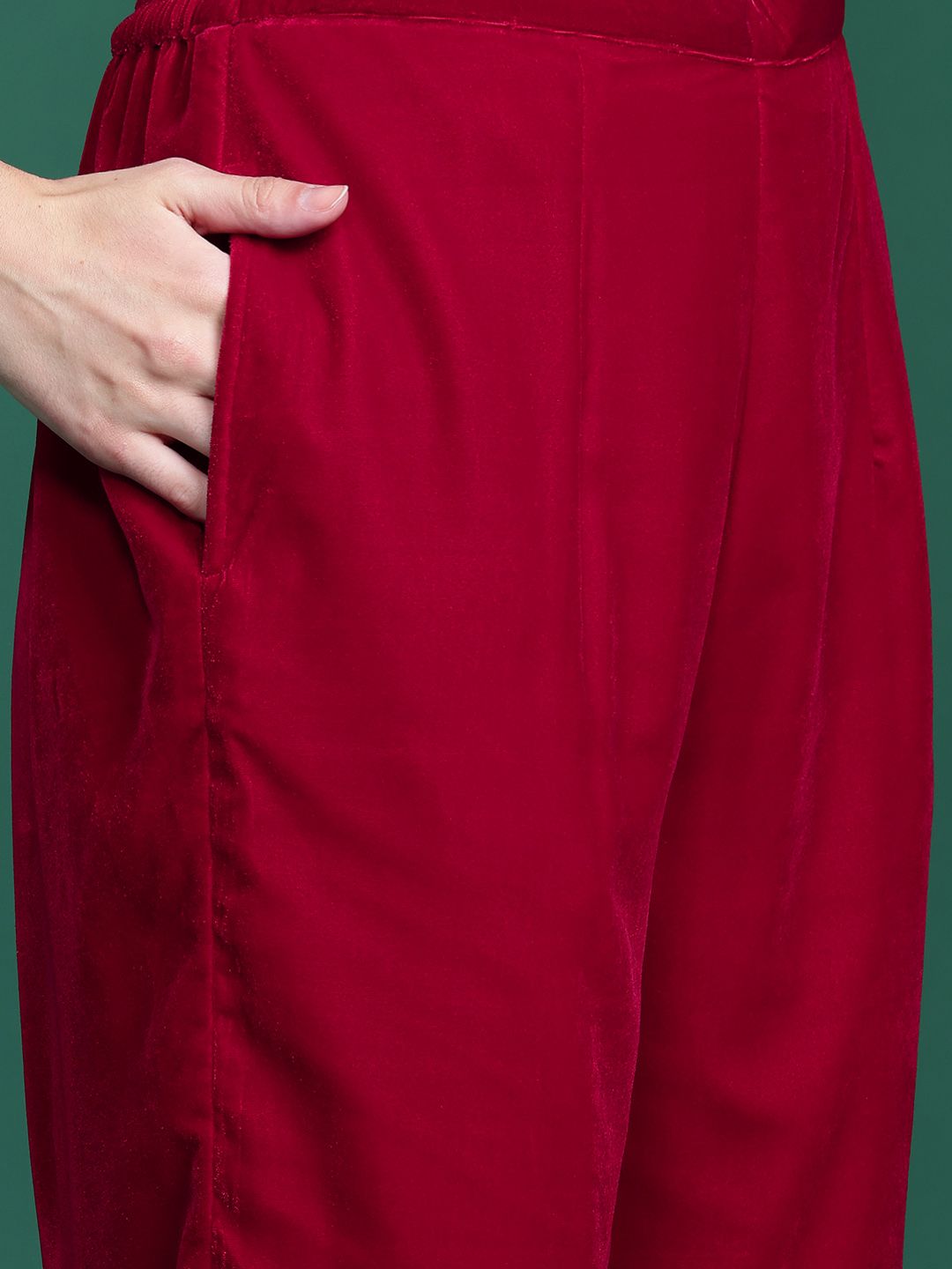 Dhiyona IE Ethnic Motifs Embroidered Velvet Kurta with Trousers & With Dupatta