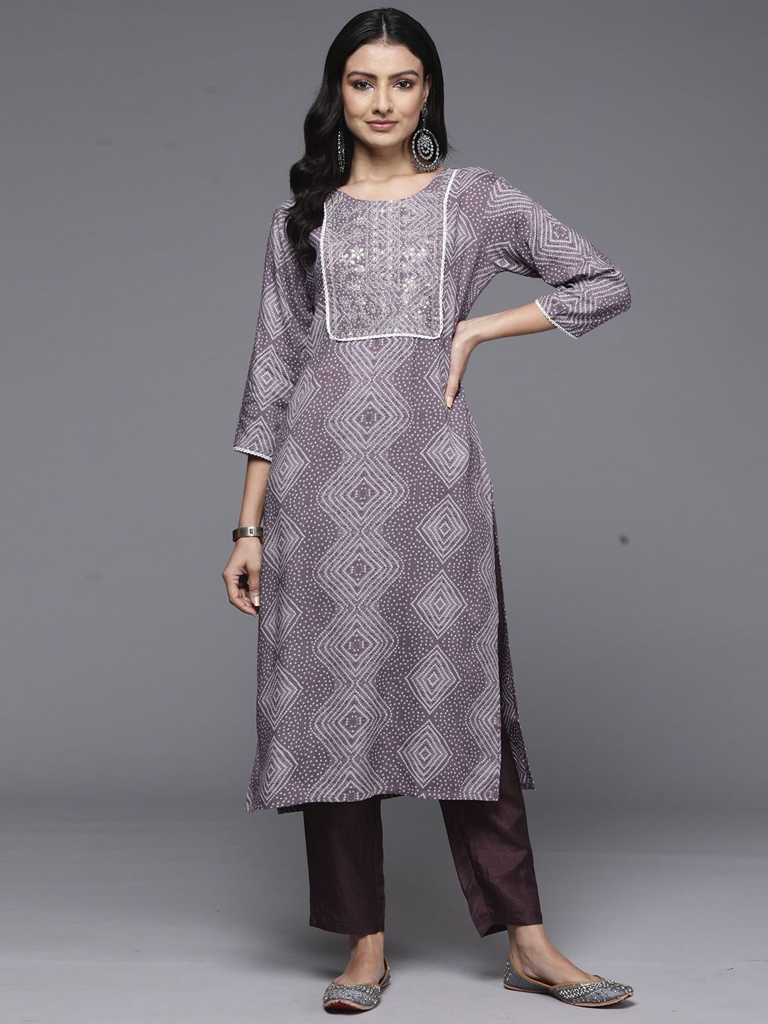 Dhiyona IE Bandhani Printed Round Neck Straight Sequinned Kurta