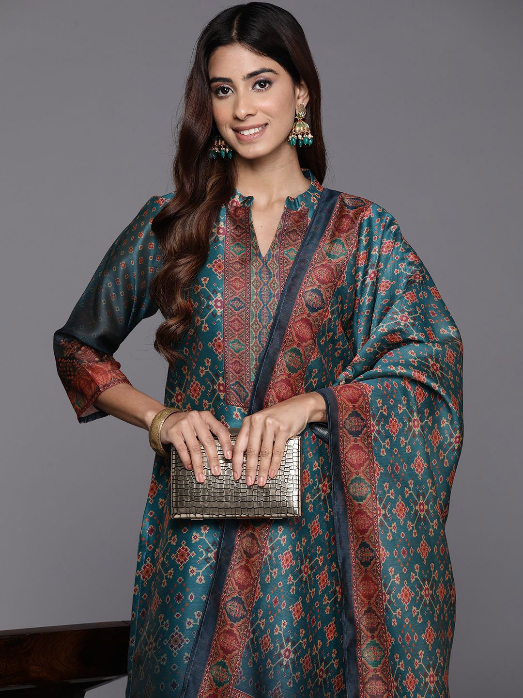 Dhiyona VA Women'sFloral Printed Mandarin Collar Chanderi Silk Kurta With Trousers & Dupatta