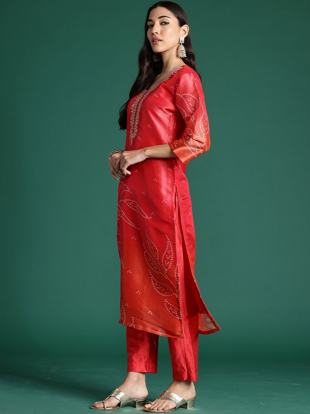 Women Ethnic Motifs Printed Regular Thread Work Kurta with Trousers & With Dupatta