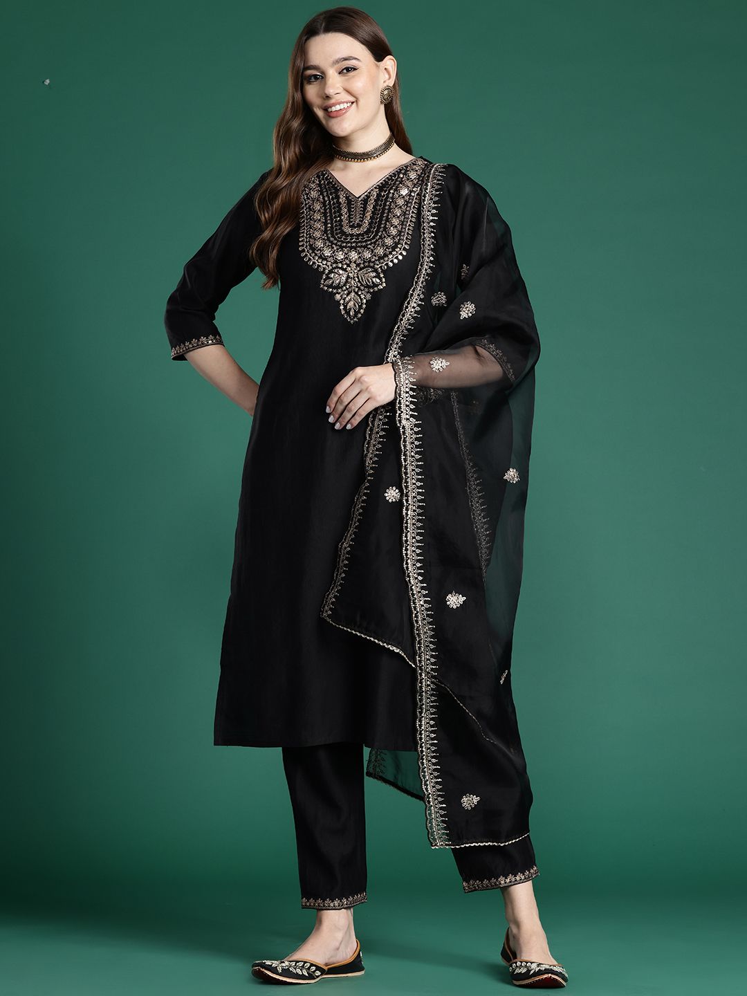 Dhiyona IE Ethnic Motifs Embroidered Liva Kurta with Trousers & With Dupatta