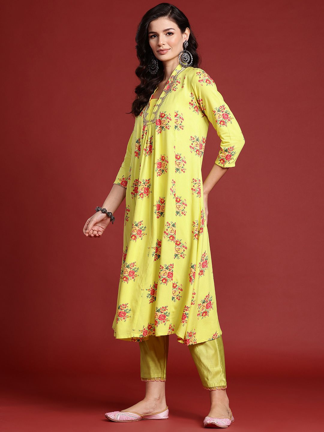 Dhiyona IE Zari Embroidered Floral Printed Gota Patti Detailed A-Line Kurta