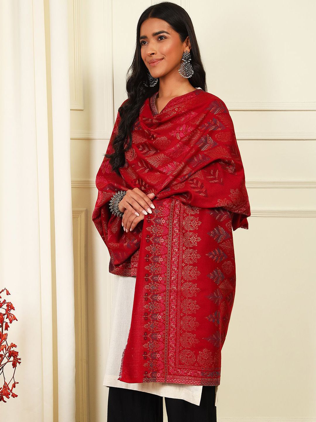 Dhiyona PA Floral Woven Design Woollen Shawl